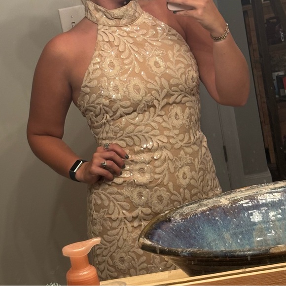 Belle Badgley Mischka Sleeveless Dress - Picture 6 of 8